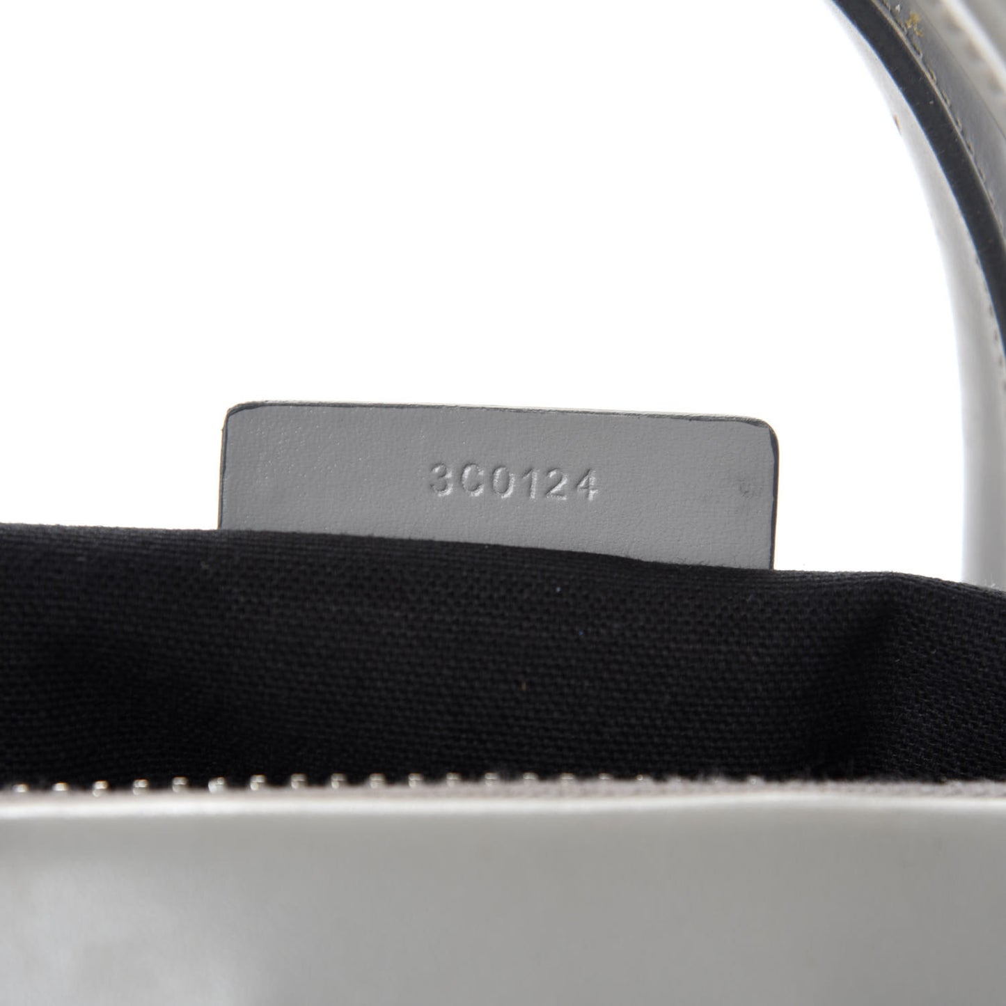Shiny Lord Calfskin Medium Antigona Pearl Grey