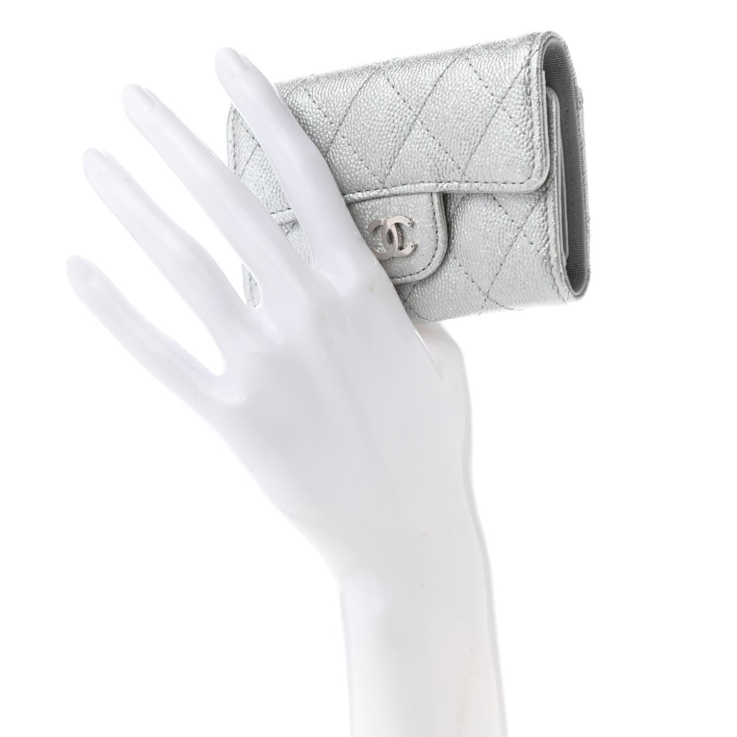 Metallic Caviar Quilted Classic 4 Key Holder Wallet Silver