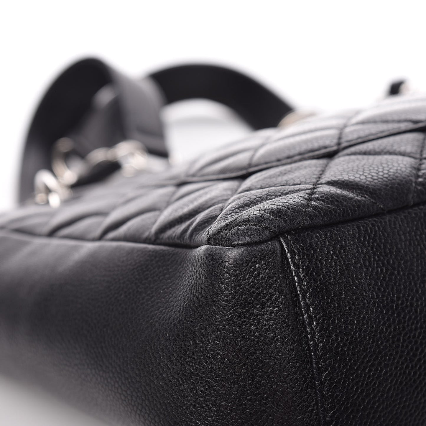 Caviar Quilted Petit Shopping Tote PST Black