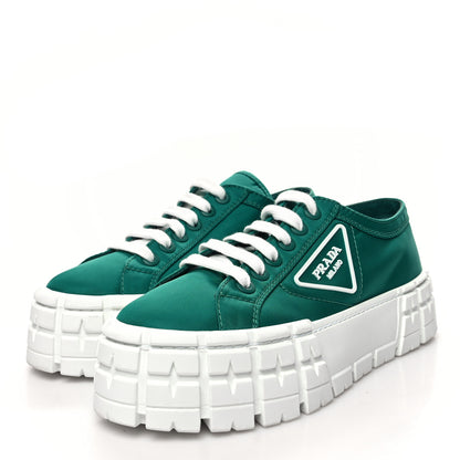 Prada Re-Nylon Gabardine Triangle Logo Double Wheel 50mm Sneakers 39 Assenzio 3 of 8