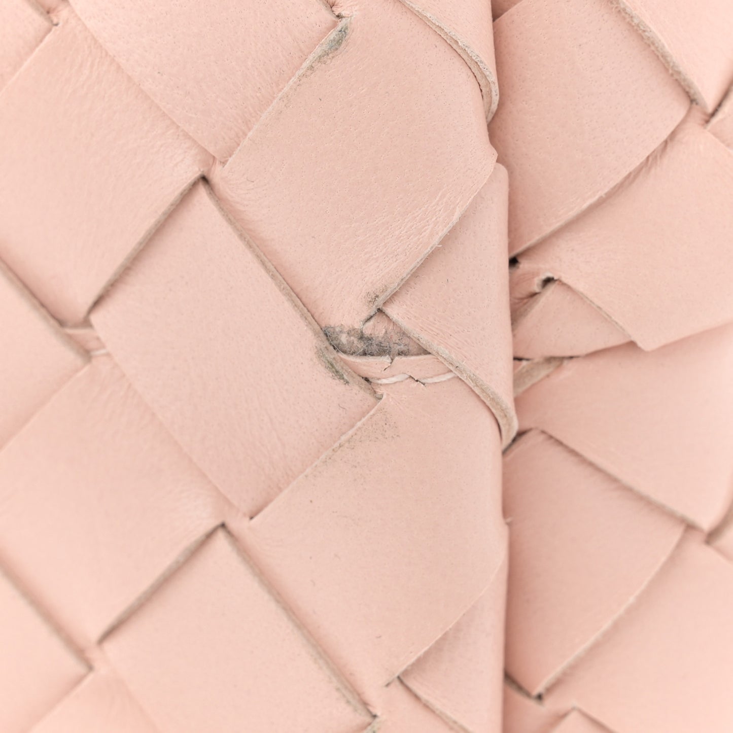 Nappa Intrecciato Medium Andiamo Shoulder Bag Lotus