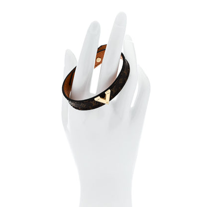 Louis Vuitton Monogram Essential V Bracelet 17 2 of 6
