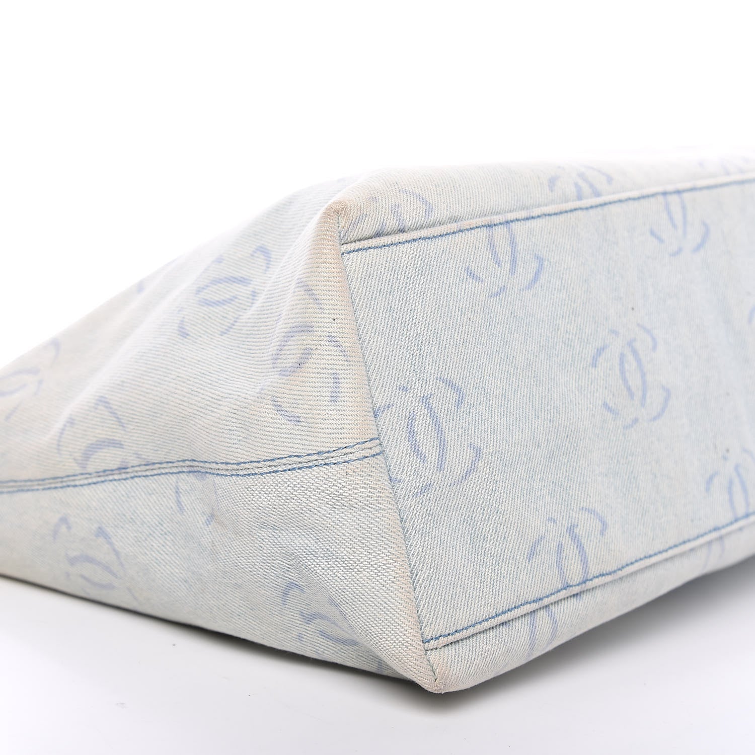 Chanel Canvas CC Hobo Light Blue 6 of 10