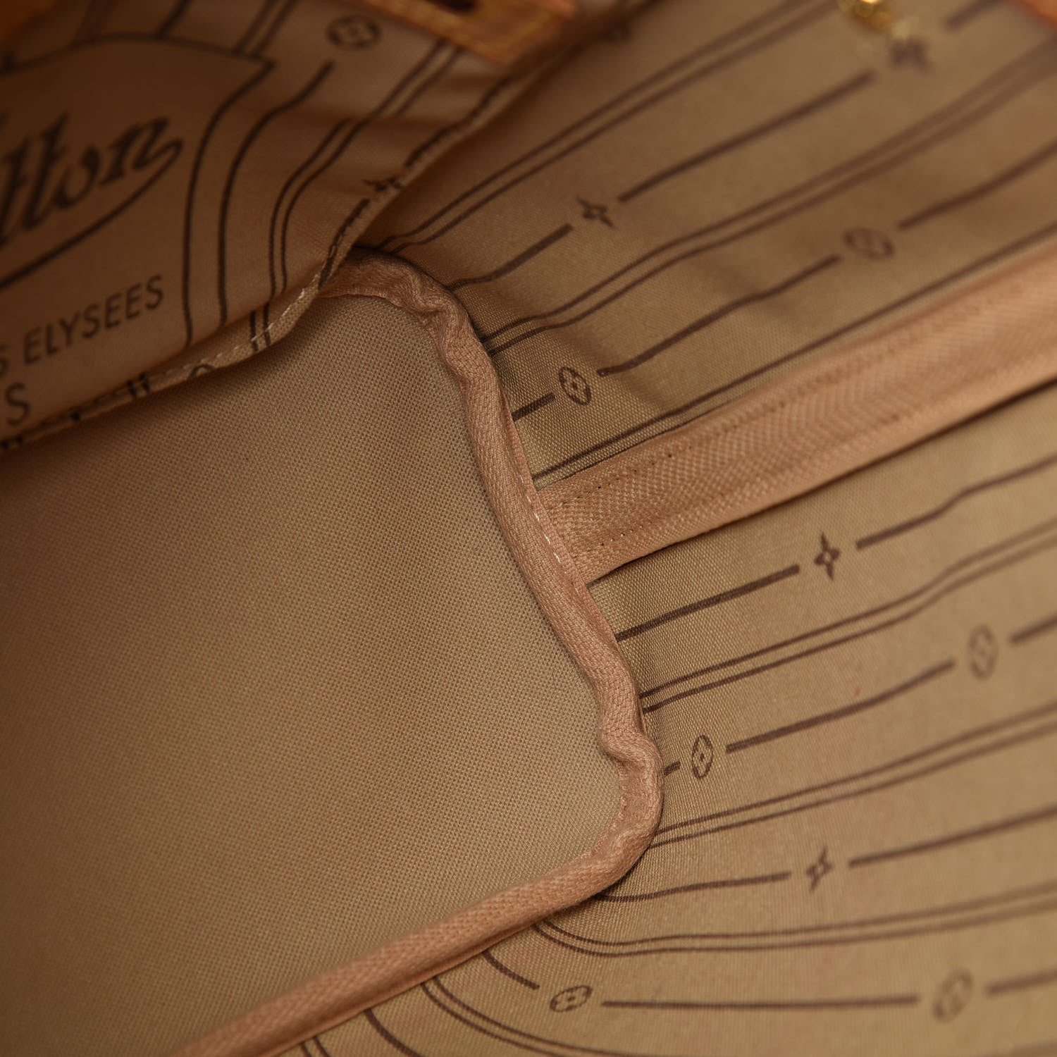 Louis Vuitton Monogram Neverfull PM 11 of 25