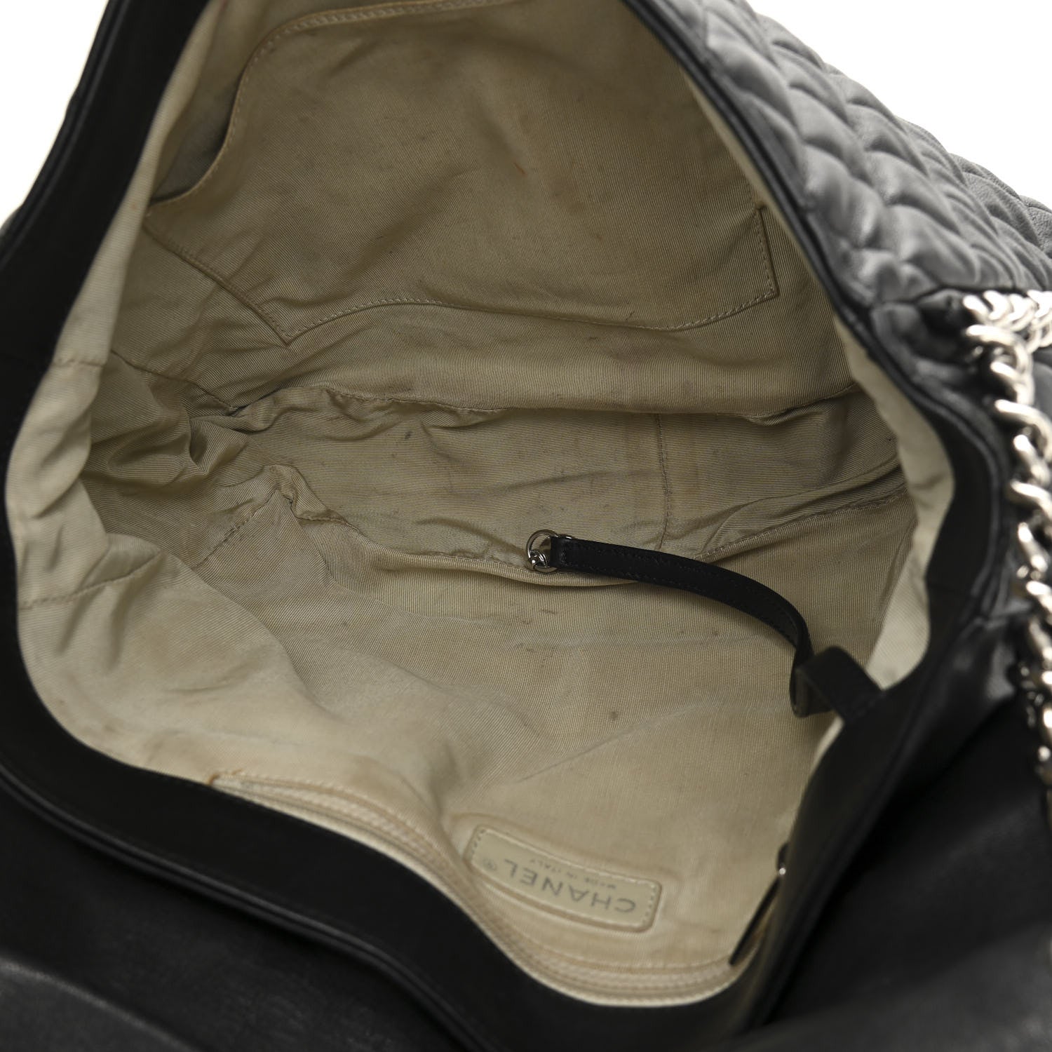 Chanel Washed Lambskin Quilted Maxi Chain Around Flap Black 5 of 12