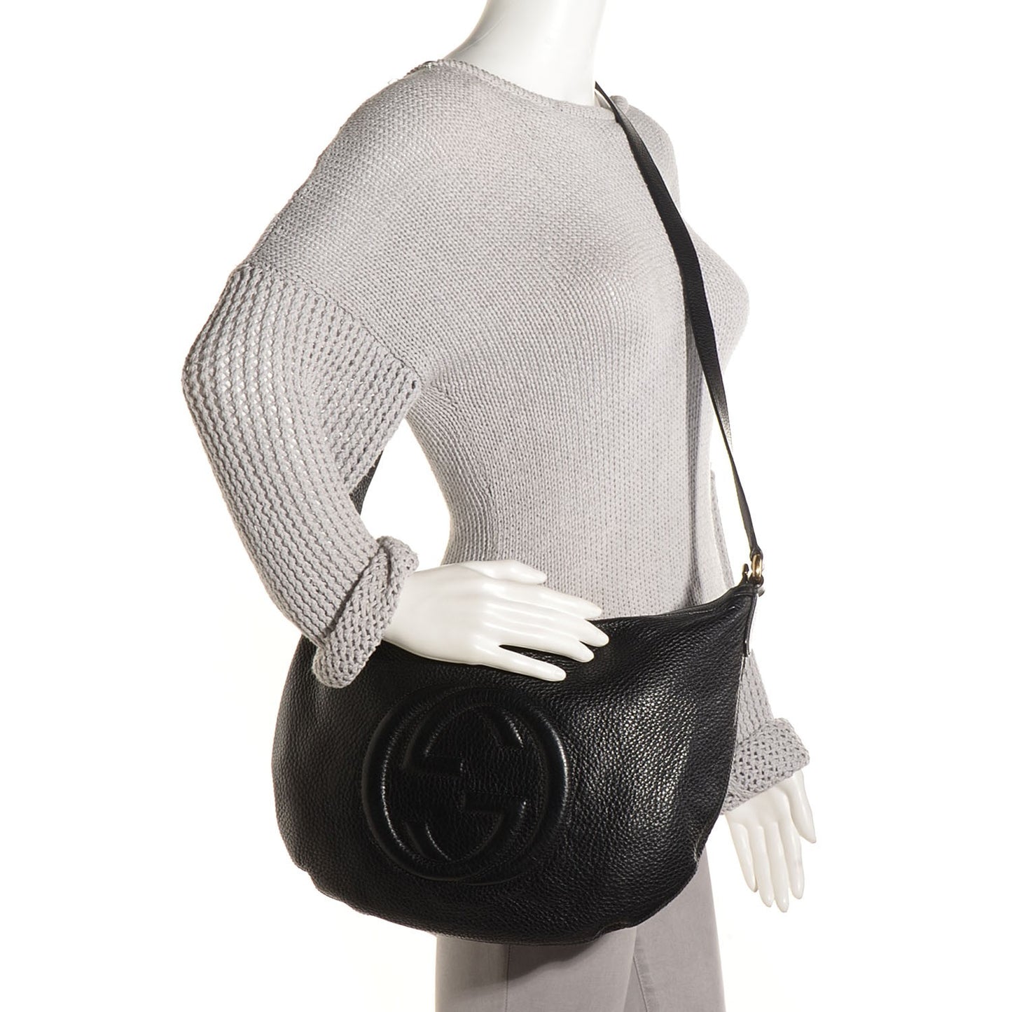 Pebbled Calfskin Medium Soho Hobo Black