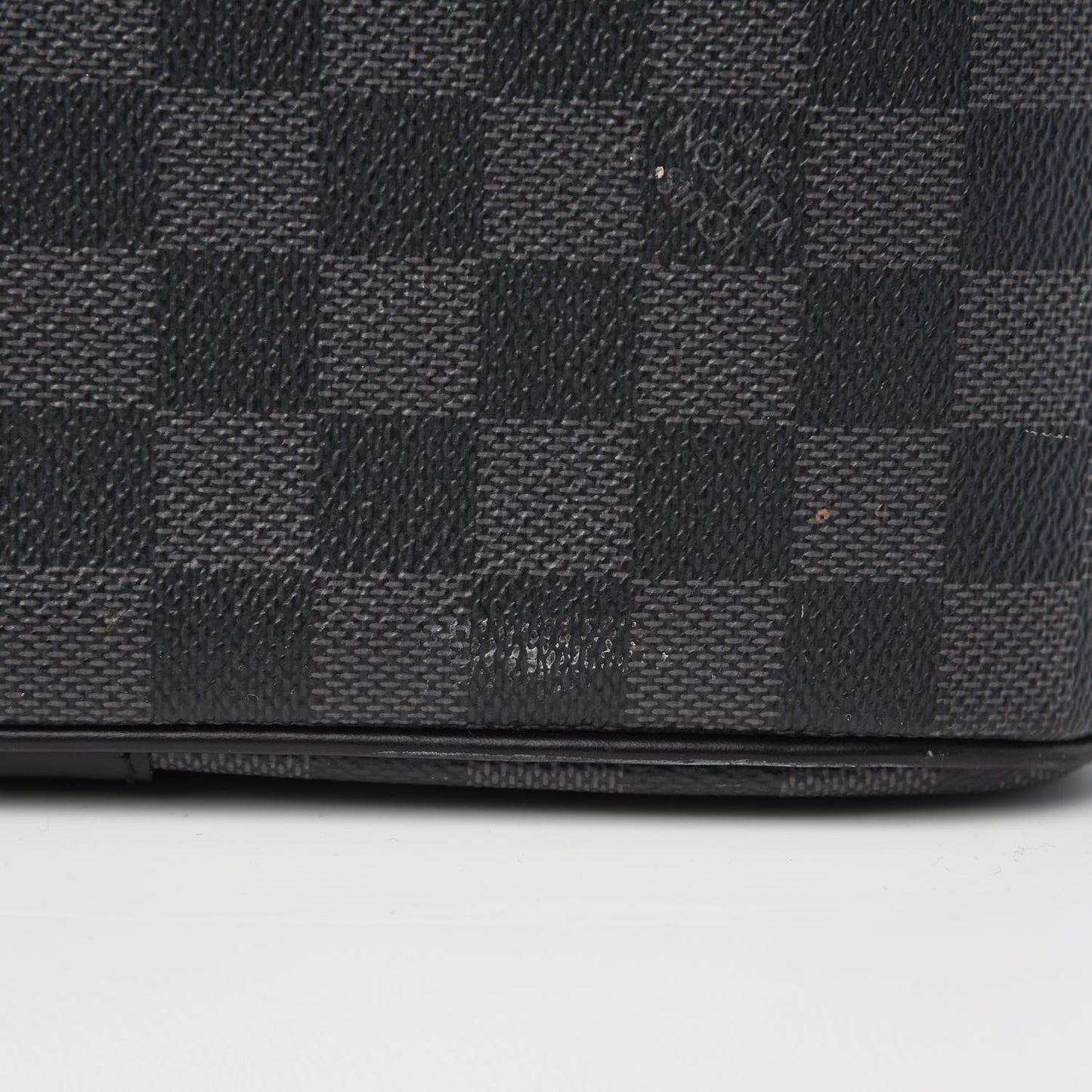 Damier Graphite Jorn