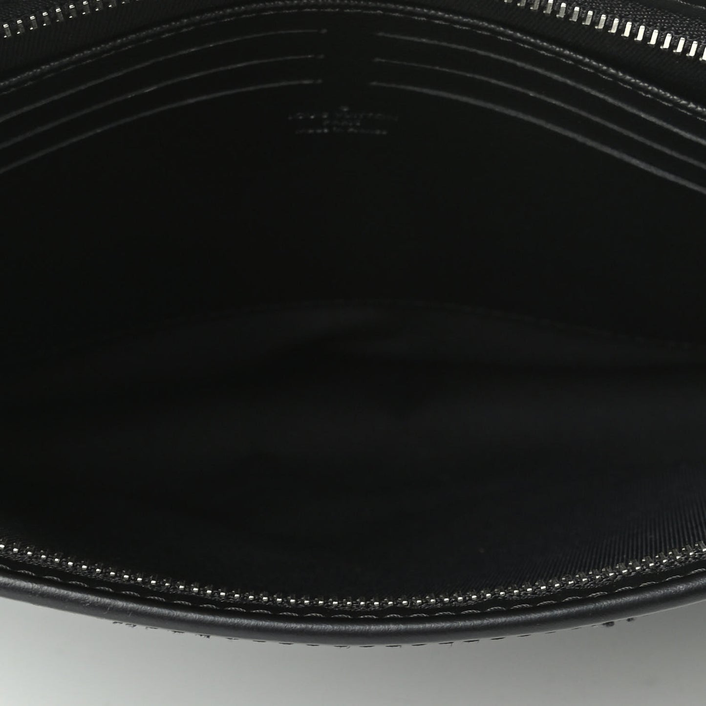Damier Graphite Pochette Voyage GM