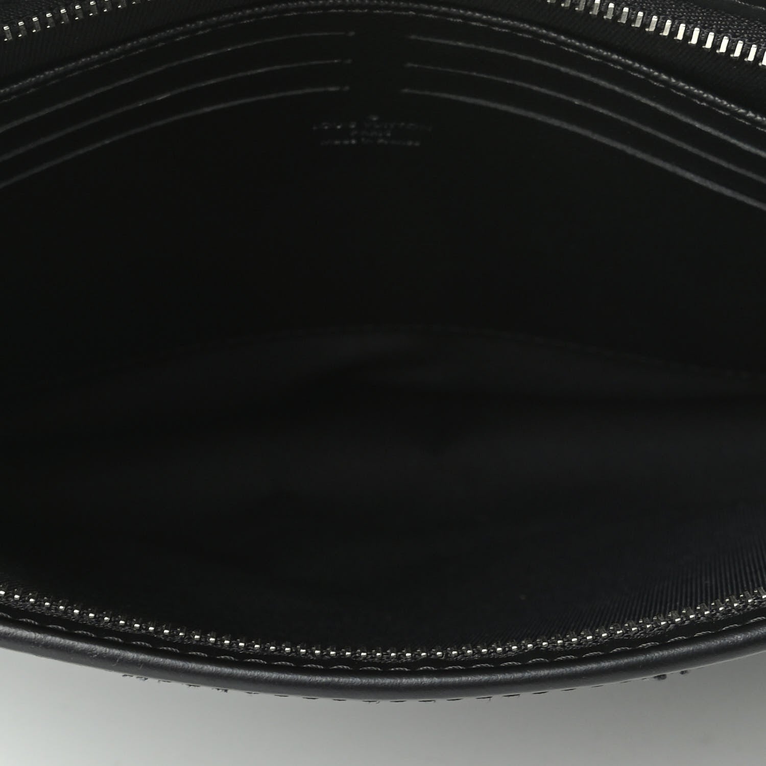 Louis Vuitton Damier Graphite Pochette Voyage GM 4 of 6
