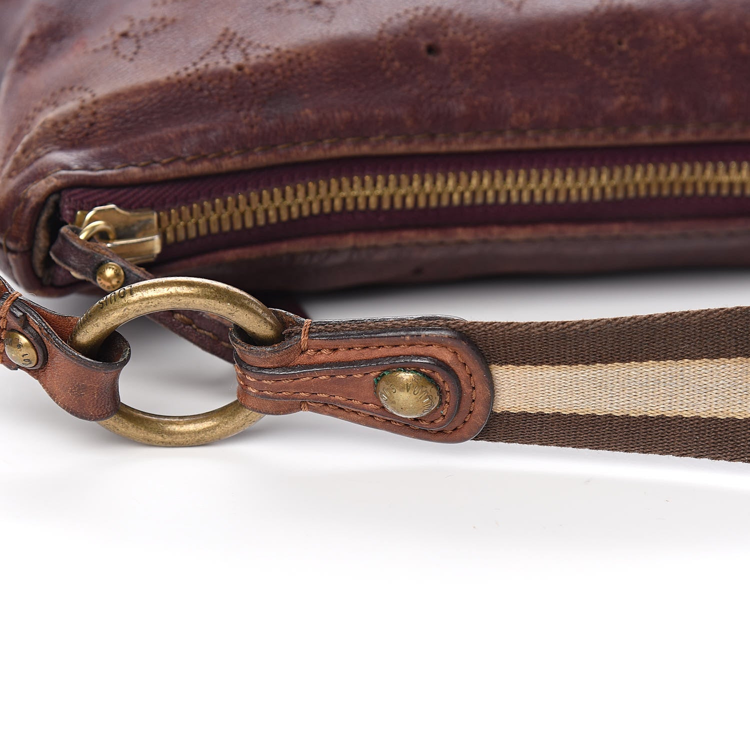 Louis Vuitton Mahina Onatah Pochette Aubergine 8 of 18