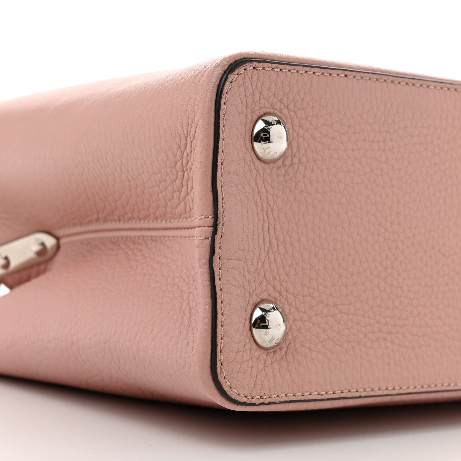 Louis Vuitton Taurillon Capucines PM Magnolia 9 of 13