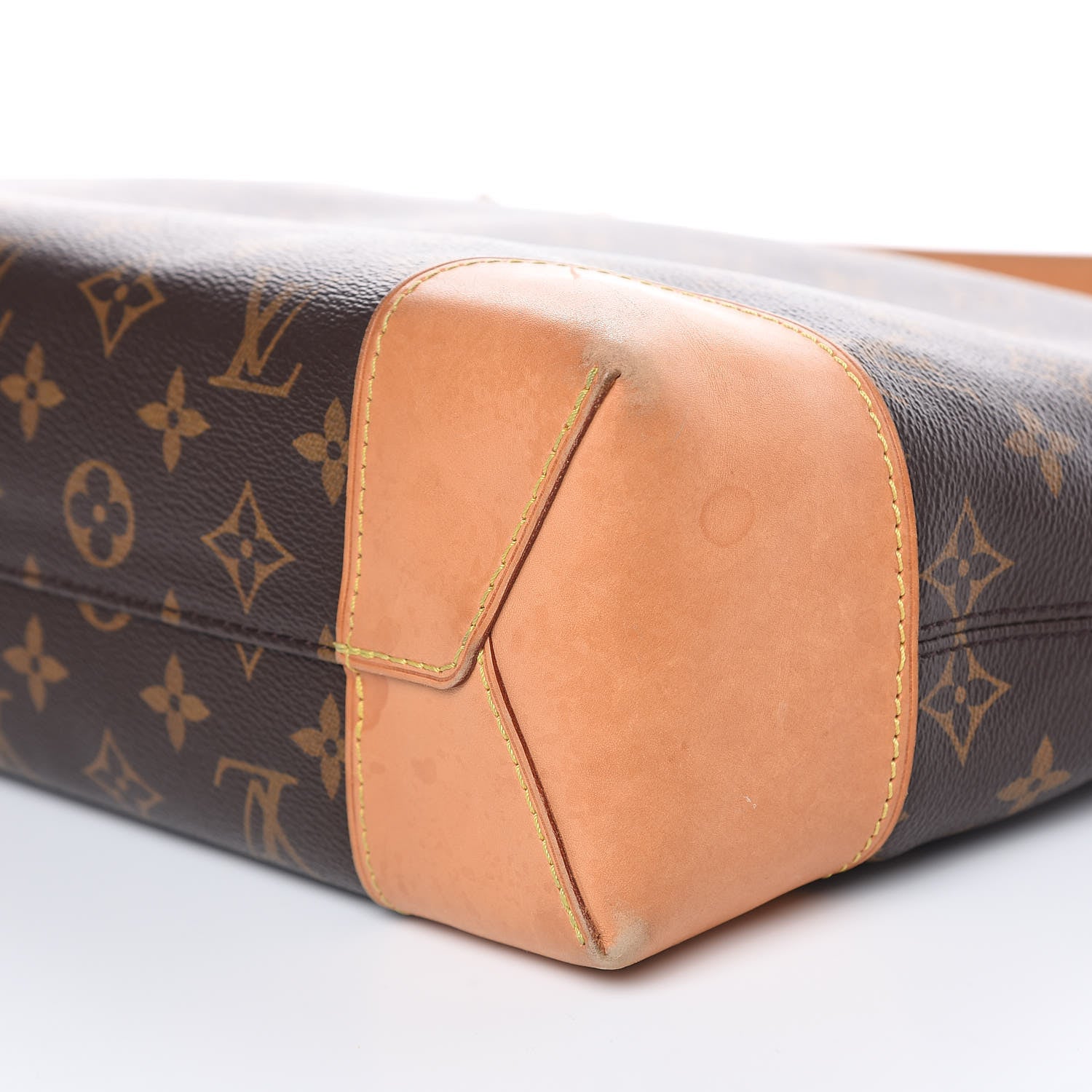 Louis Vuitton Monogram Berri PM 11 of 14