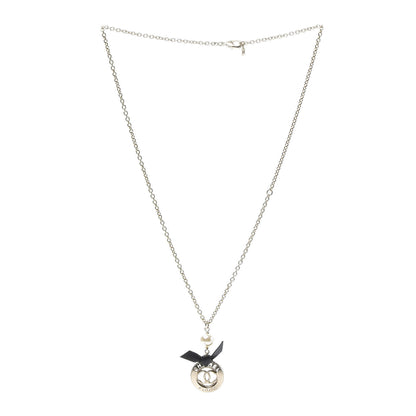 Chanel Pearl CC Medallion Necklace Gold 3 of 6