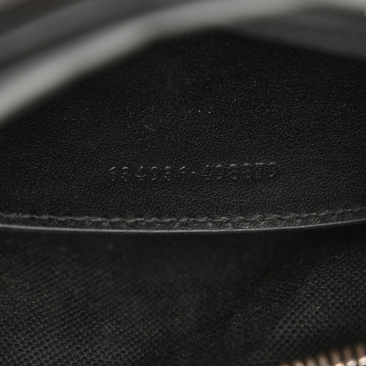 Calfskin Matelasse Monochrome Mini GG Marmont Chain Shoulder Bag Black