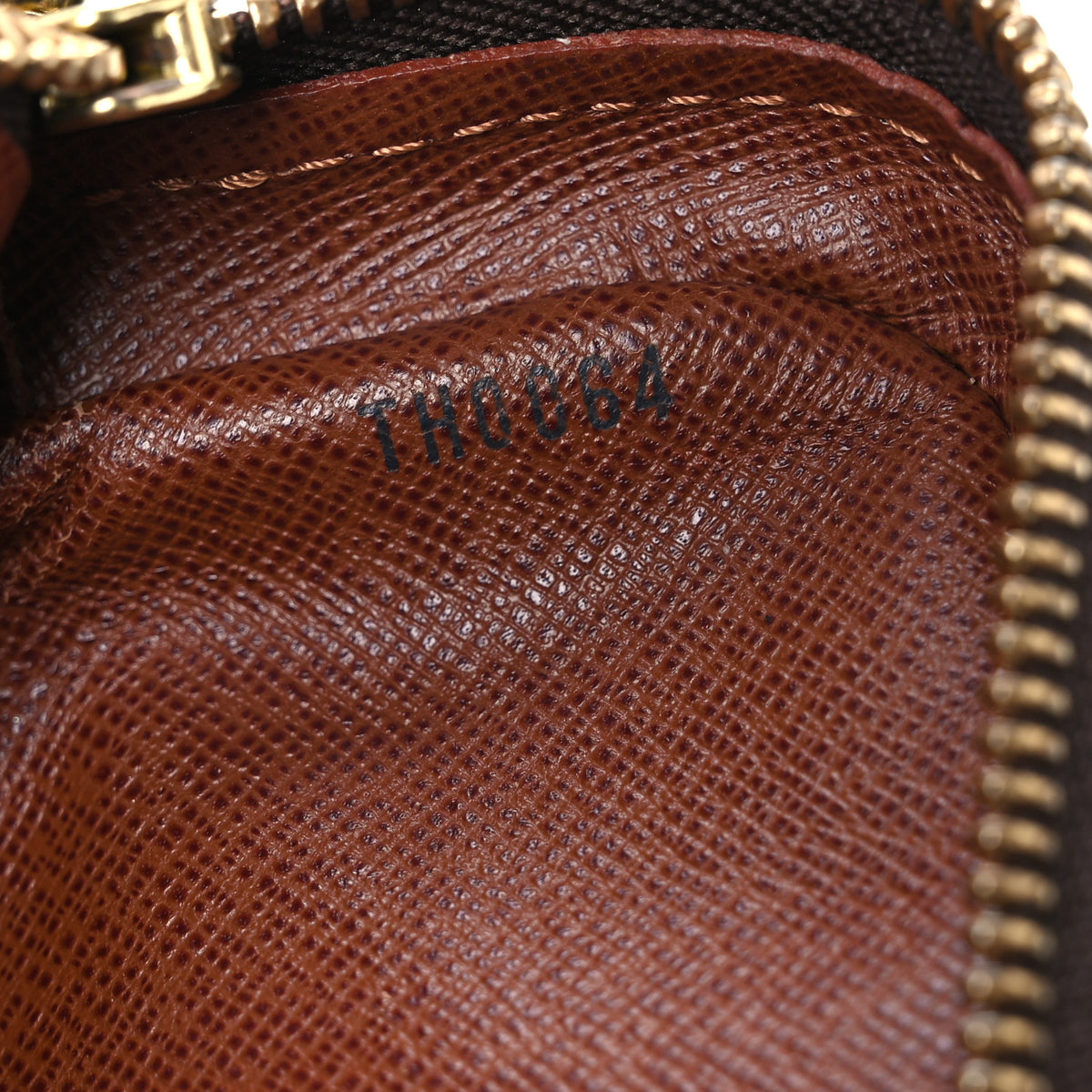 Louis Vuitton Monogram Amazone 6 of 9