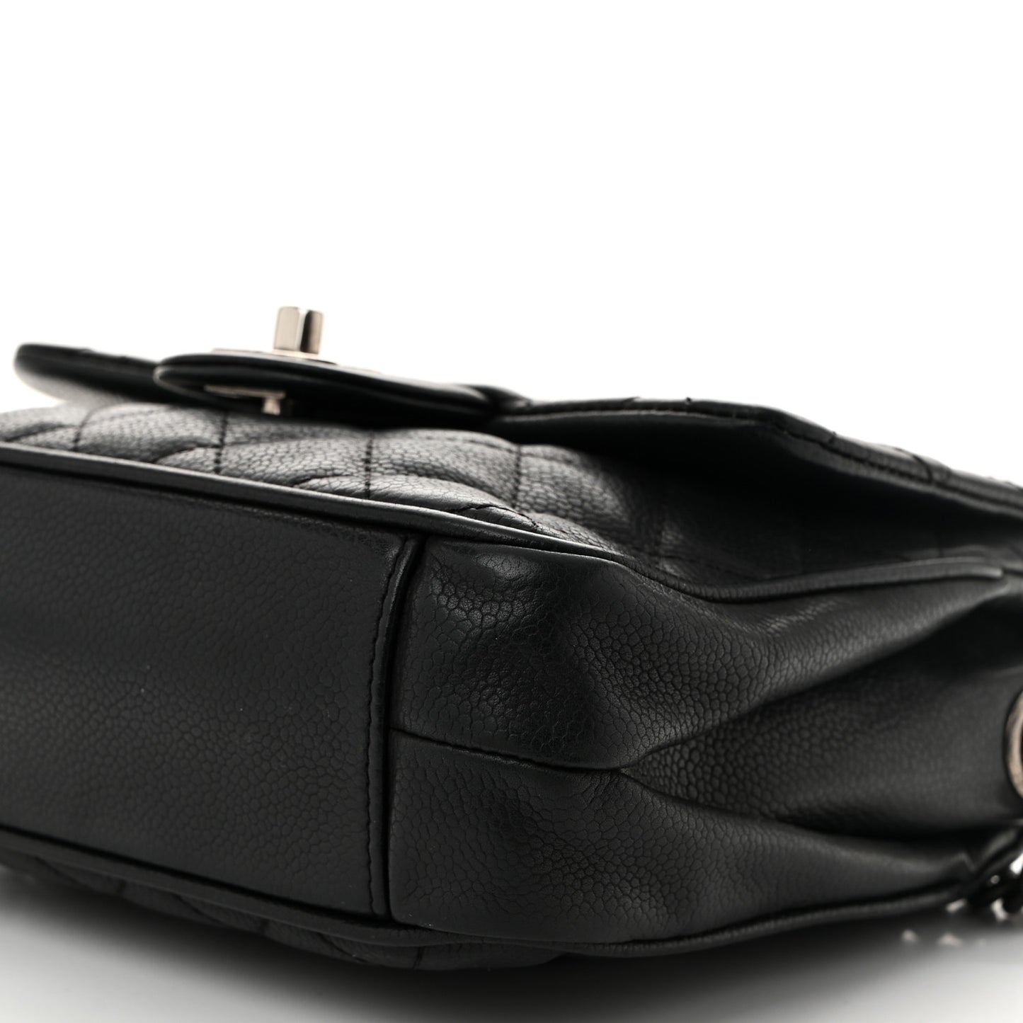 Caviar Quilted Small Rock In Rome Flap Black