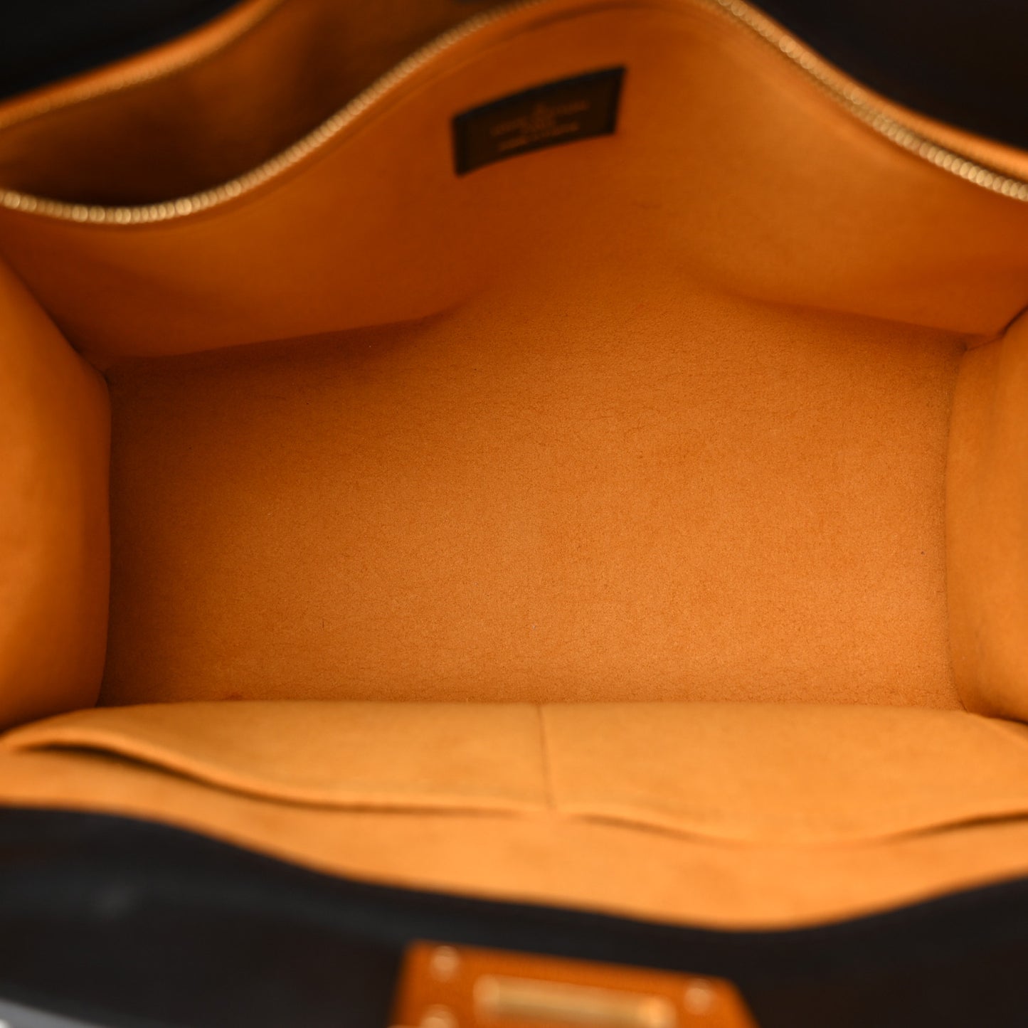 Calfskin Monogram Tufting On My Side Black