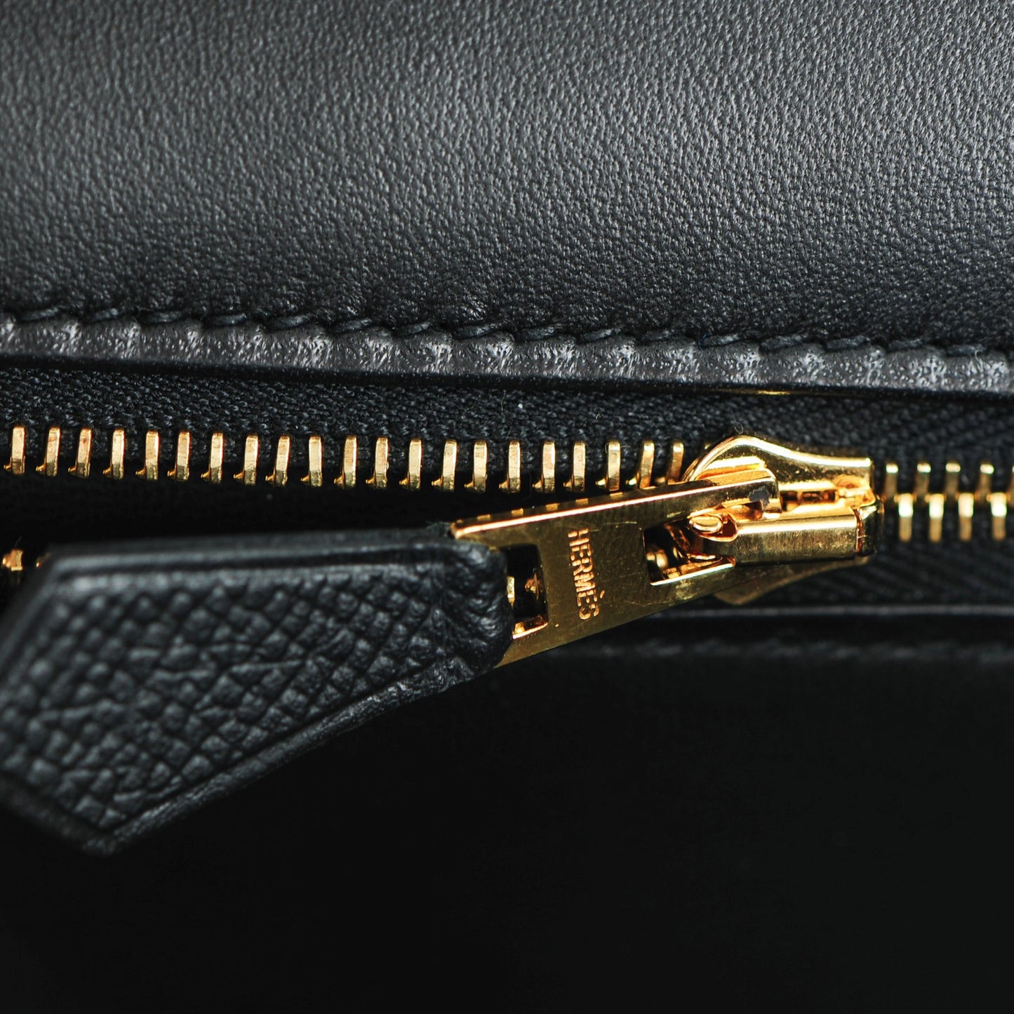 Epsom Constance 24 Black