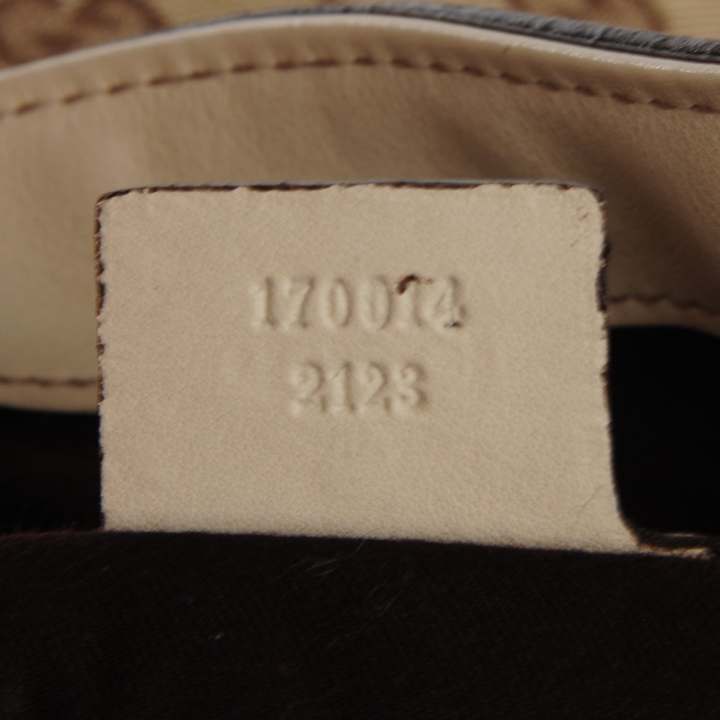 Monogram Large Wave Hobo Off White