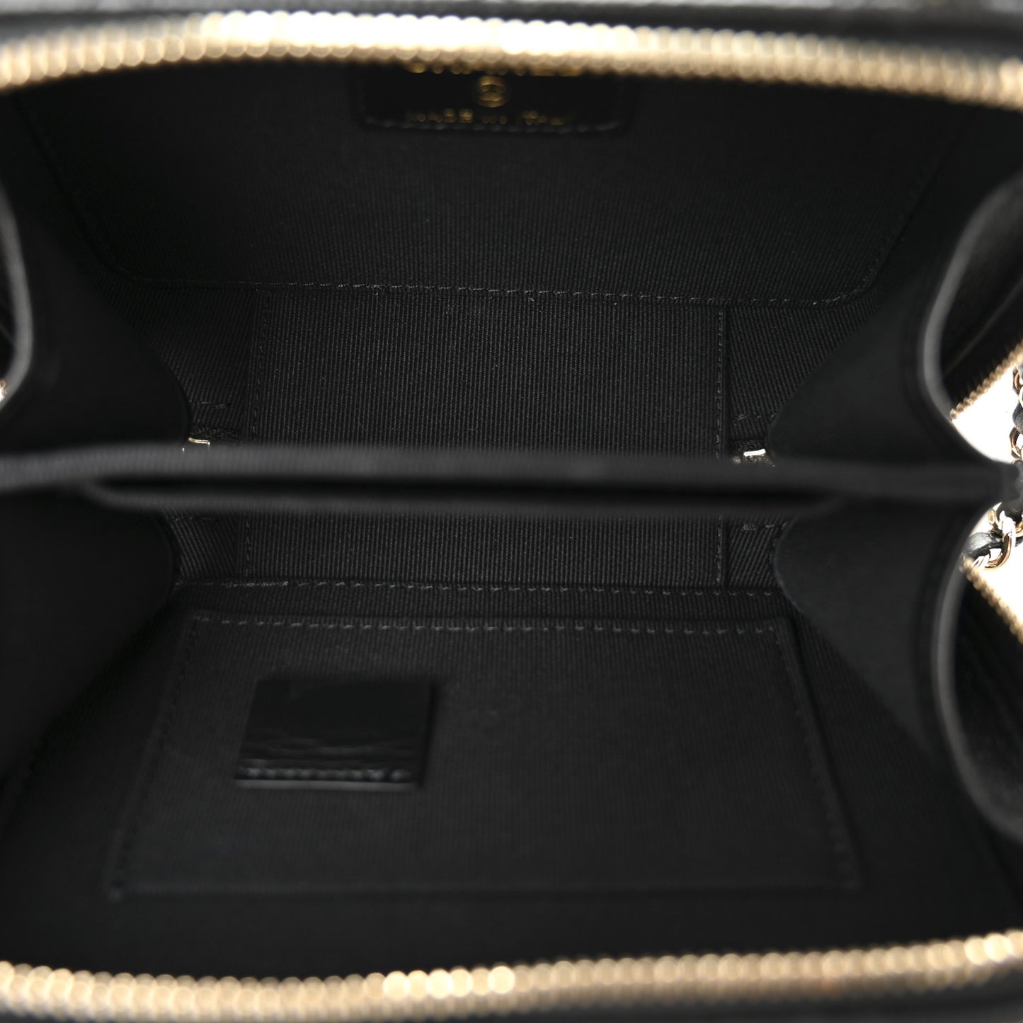 Caviar Quilted Small Top Handle Vanity Case Black