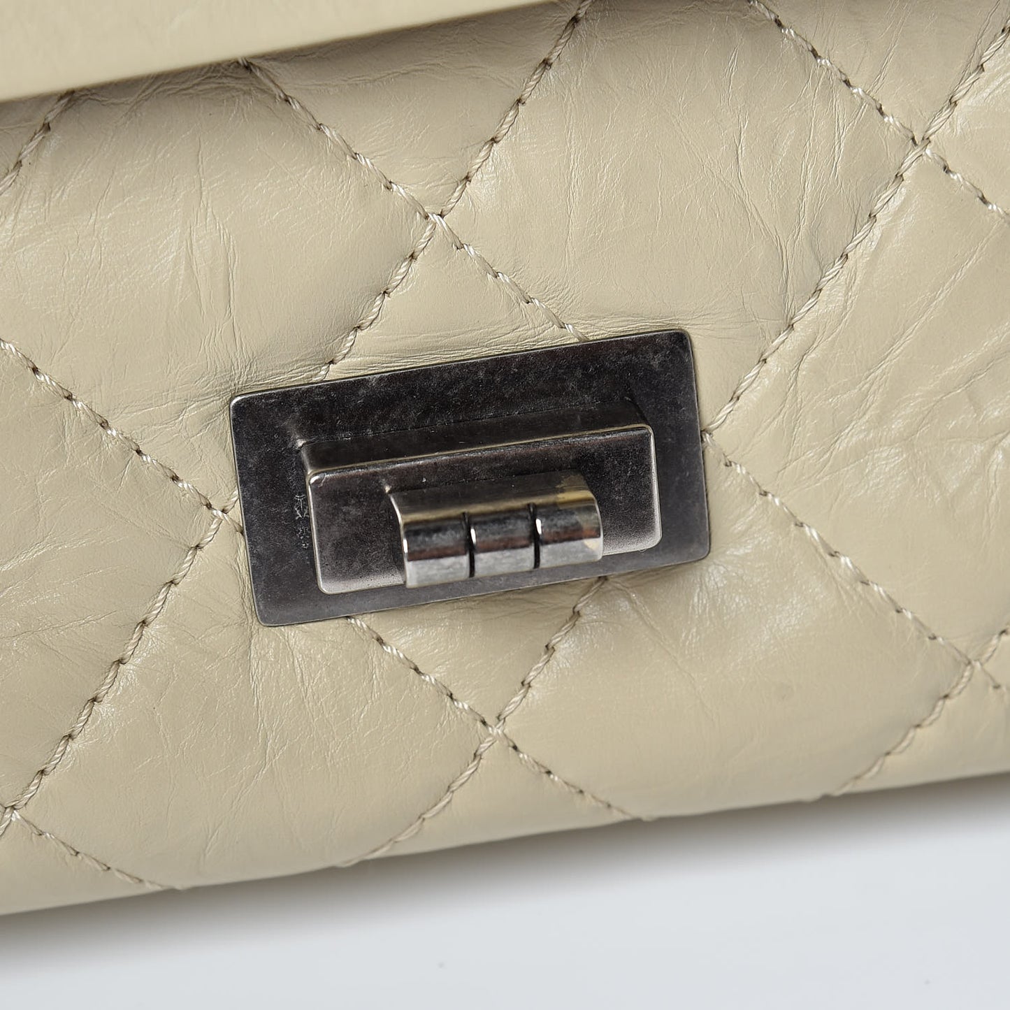 Aged Calfskin Quilted 2.55 Reissue 227 Flap Beige