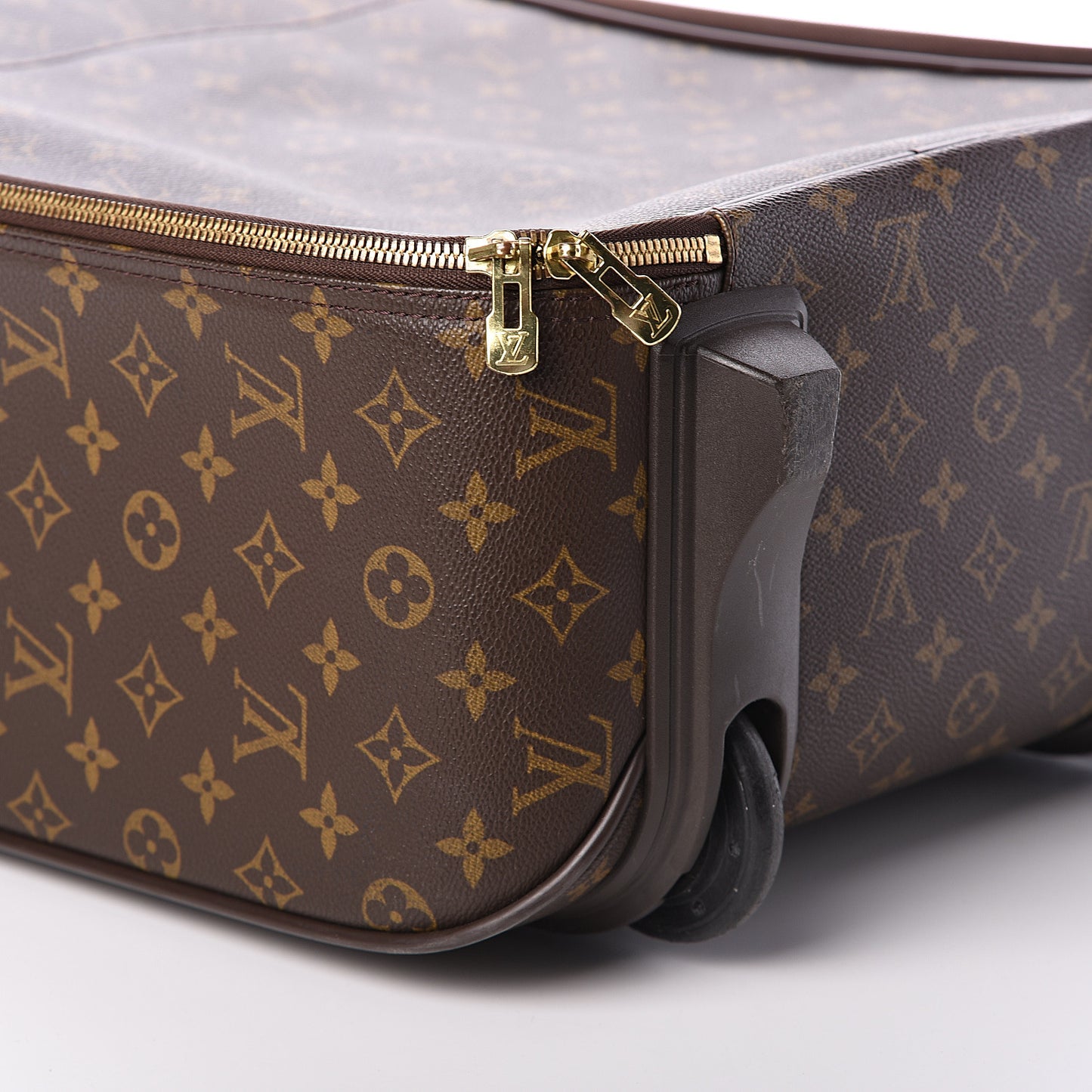 Monogram Pegase 45