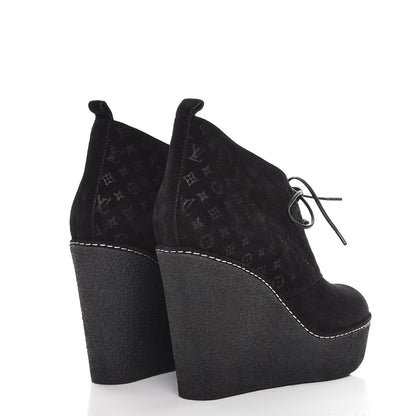 Louis Vuitton Suede Embossed Monogram Frosty Wedge Low Boots 39 Black 4 of 11