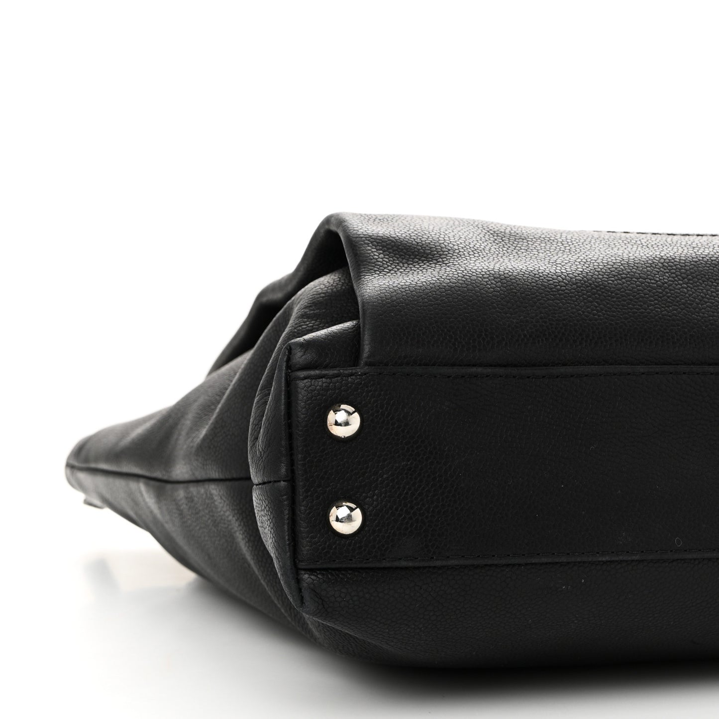 Caviar Large CC Tuck Tote Black