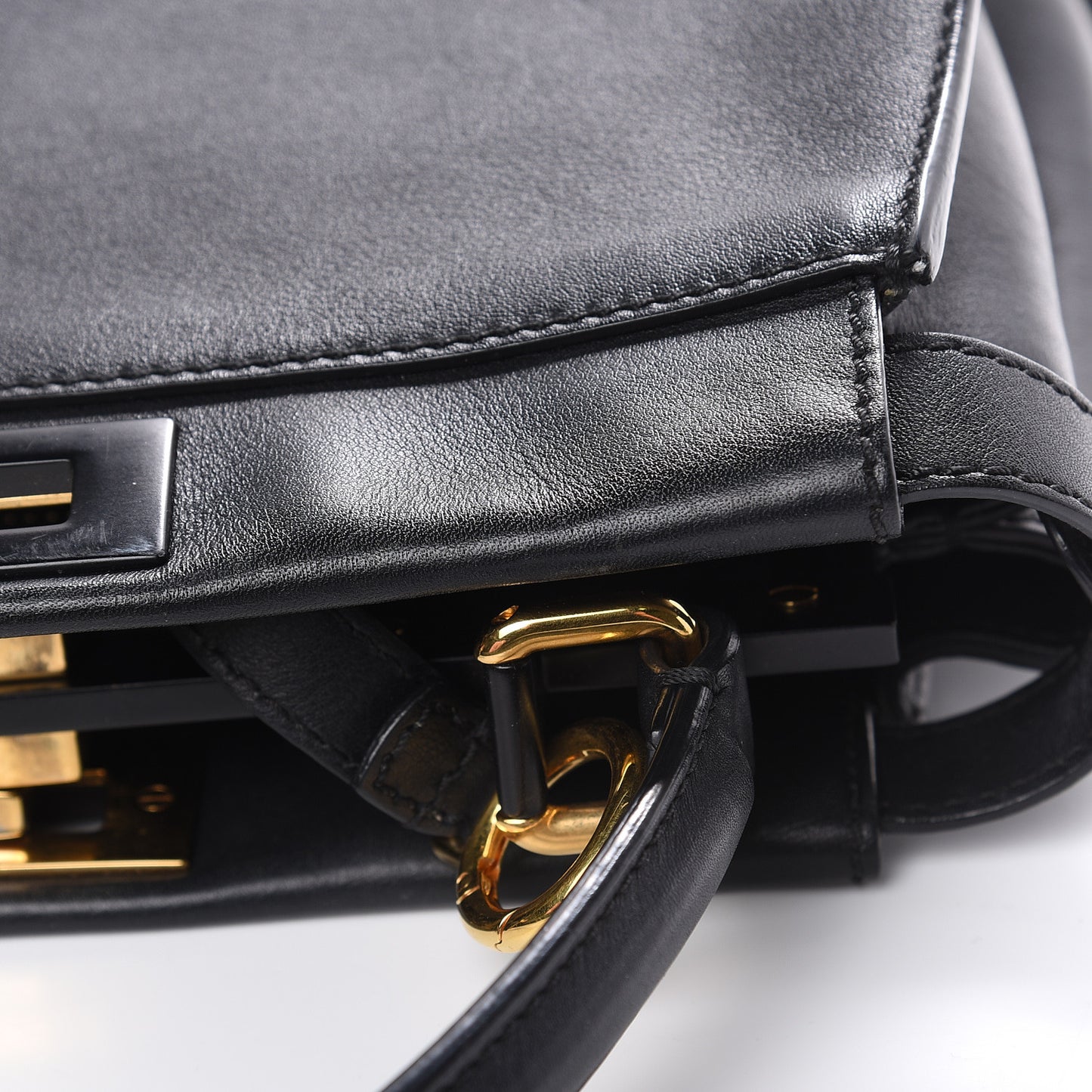 Vitello Seta Shiny Nappa Medium Peekaboo Iconic Satchel Black
