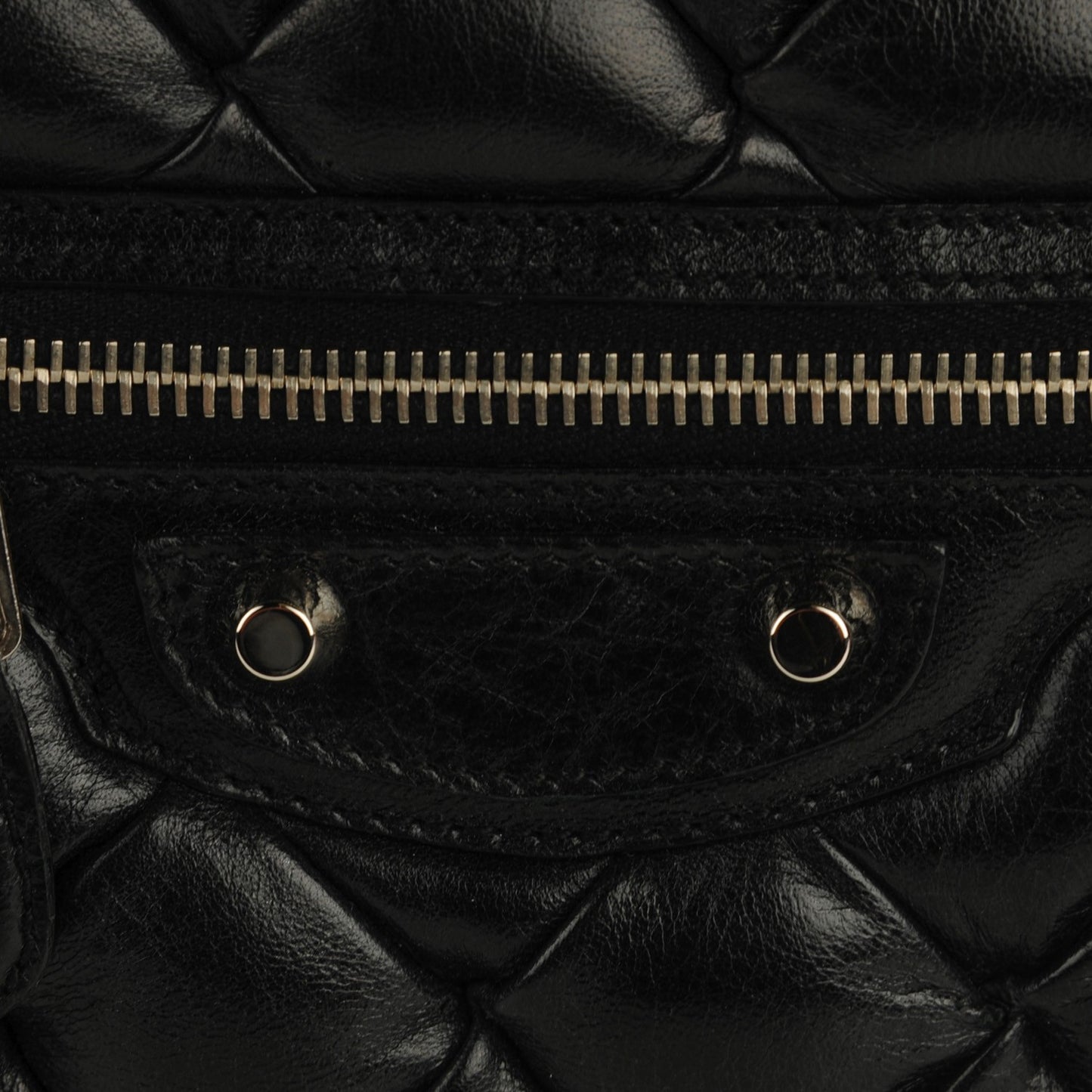 Chevre Quilted Matelasse Black