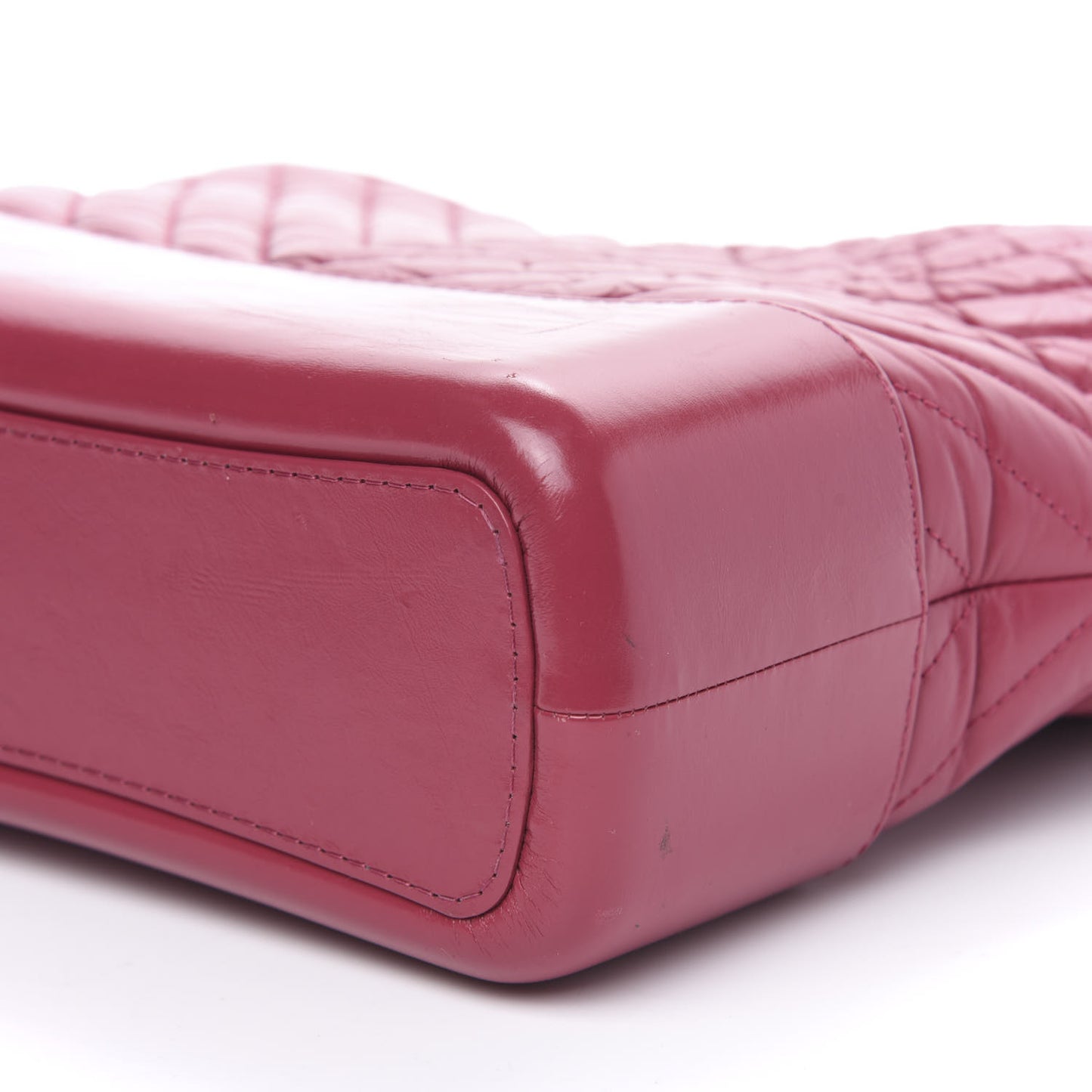 Aged Calfskin Chevron Quilted Medium Gabrielle Hobo Dark Pink