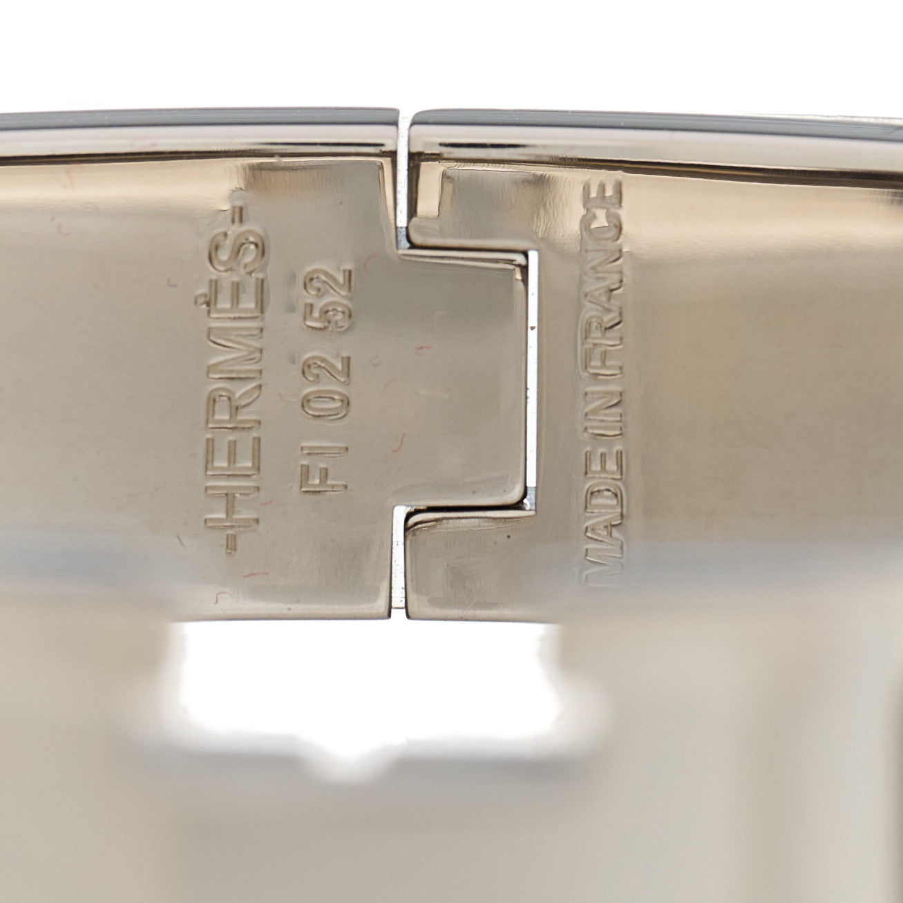 Enamel Narrow Clic Clac H Bracelet PM Black