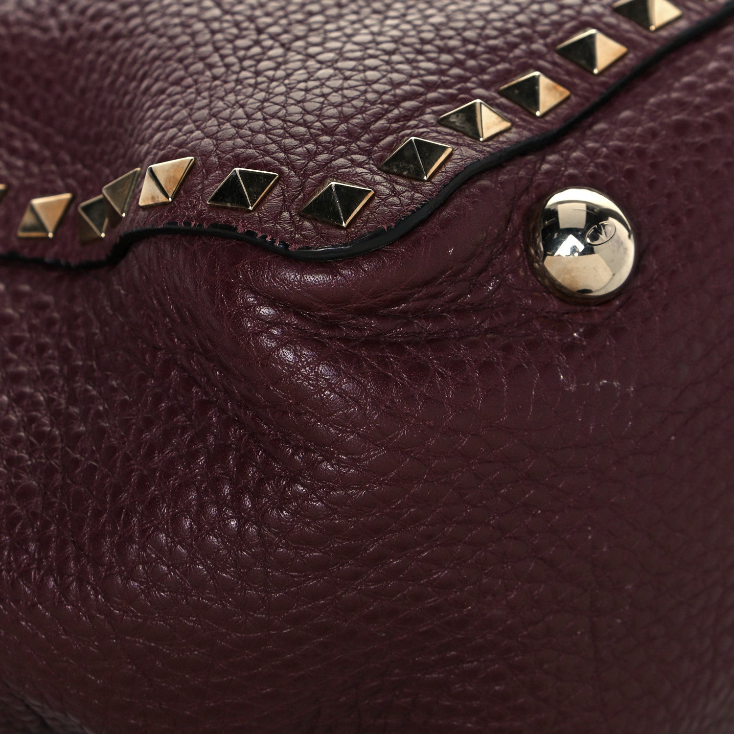 Valentino Garavani Pebbled Calfskin Medium Rockstud Tote Rubin 11 of 17
