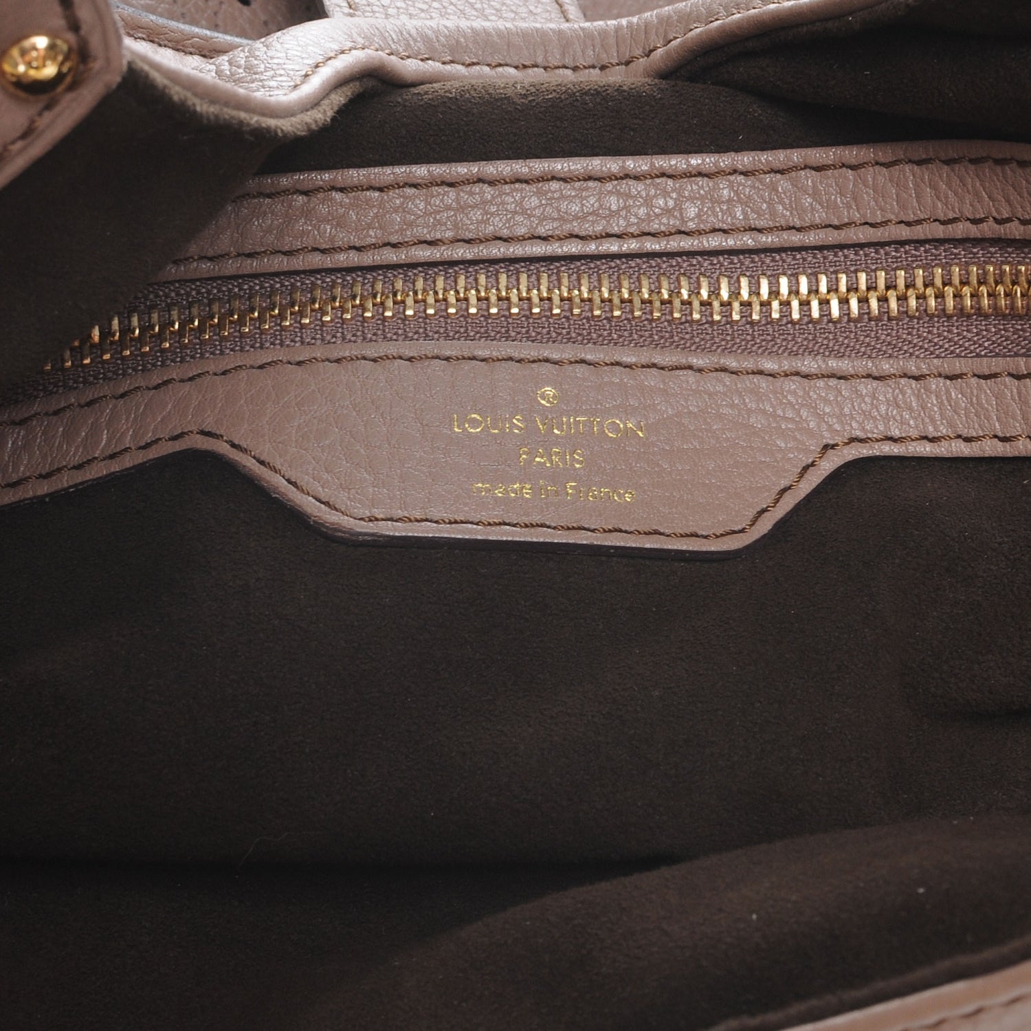 Louis Vuitton Mahina L Poudre 6 of 7