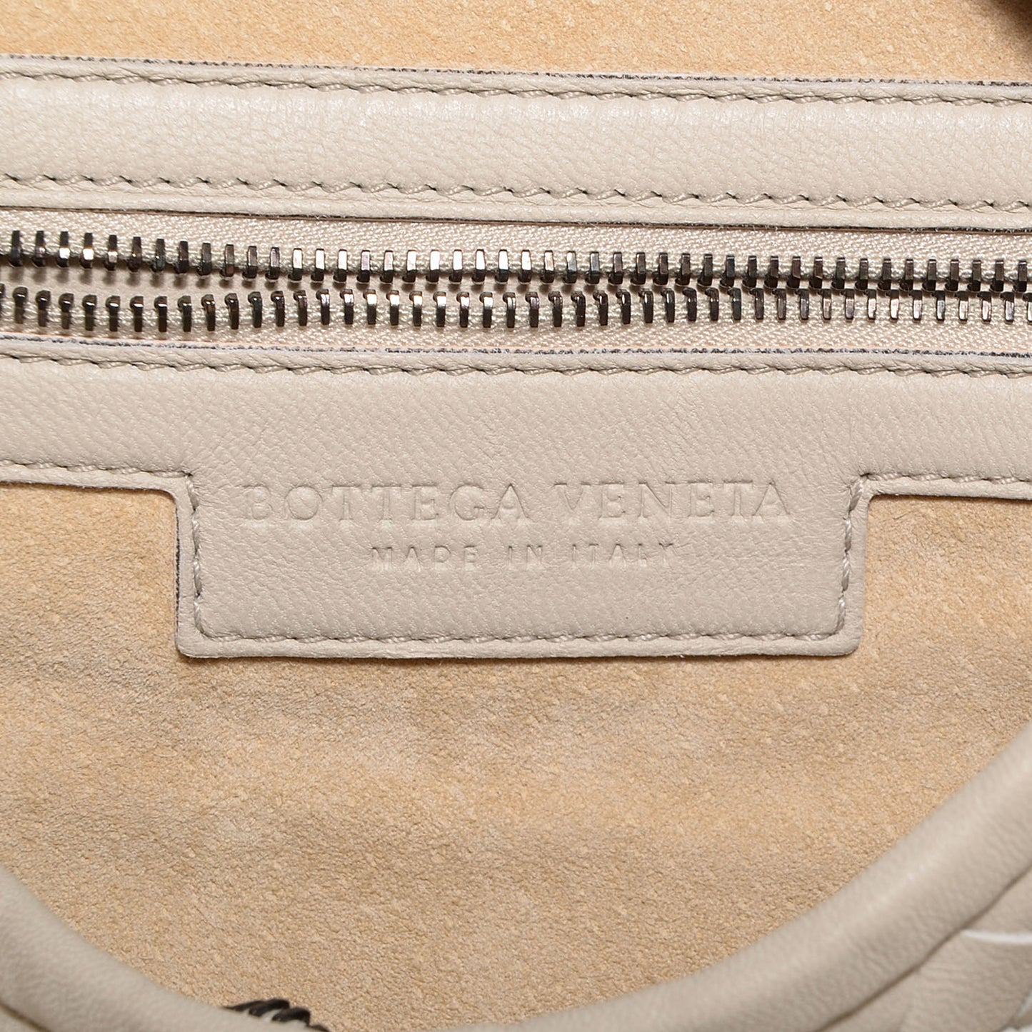 Nappa Intrecciato Medium Belly Veneta Hobo Cream