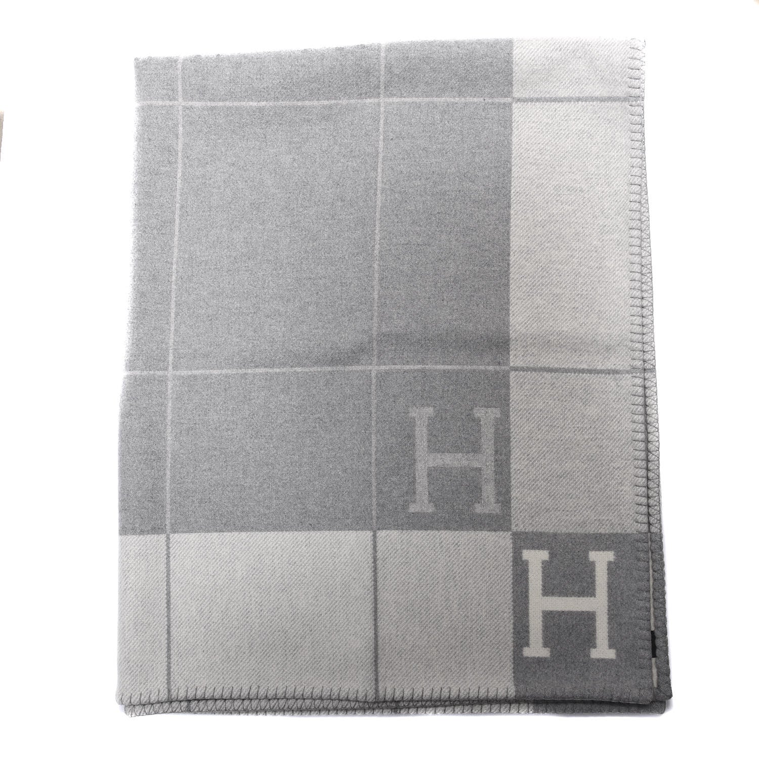 Hermes Wool Cashmere Avalon III Blanket Ecru Gris Clair 1 of 3