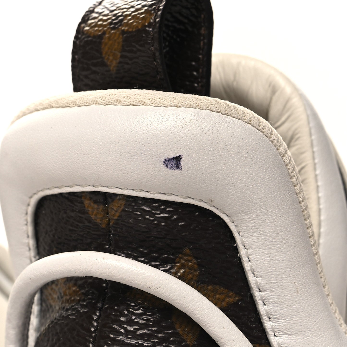 Monogram LV Archlight Sneakers 37 Grey White