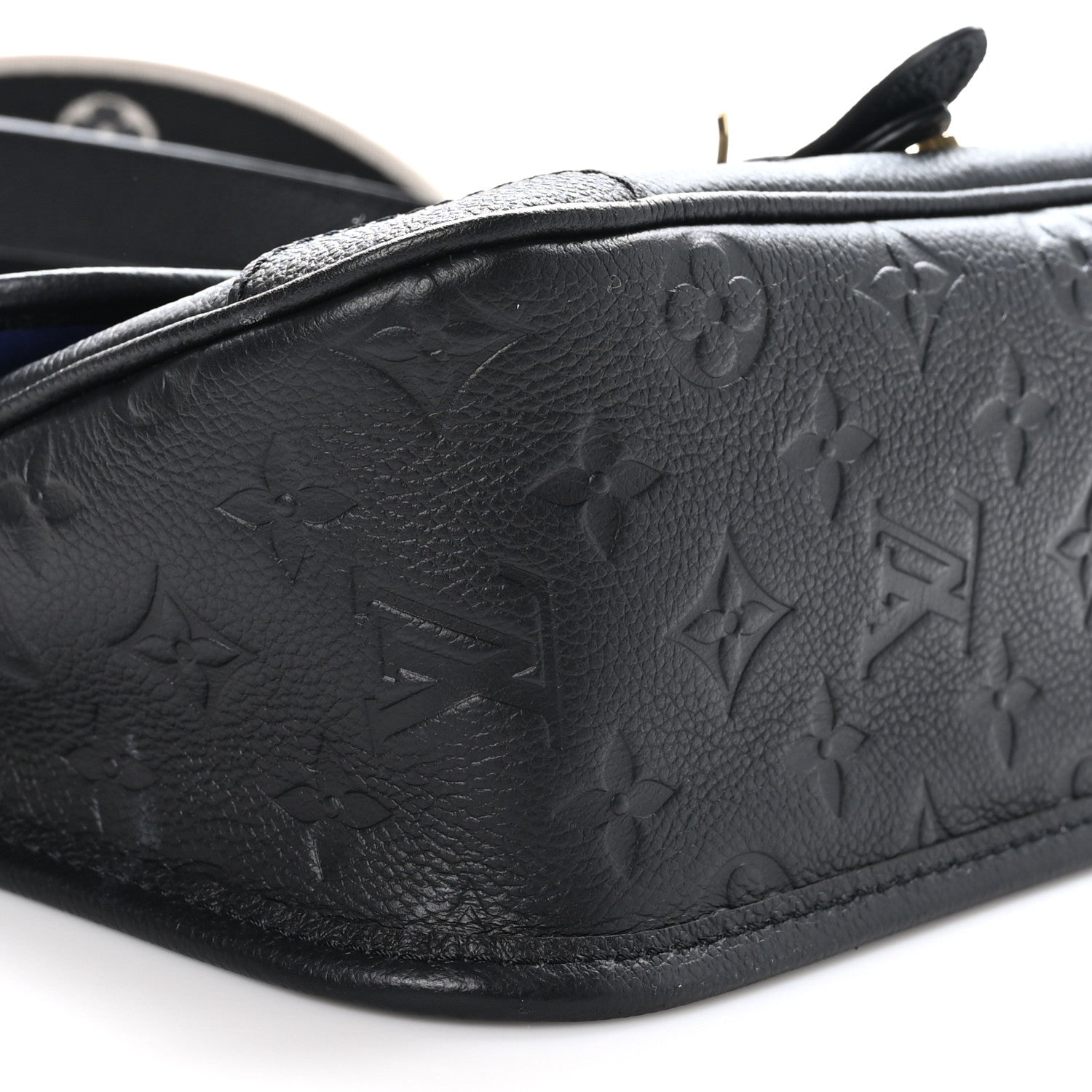 Louis Vuitton Empreinte Monogram Giant Diane Black 8 of 9