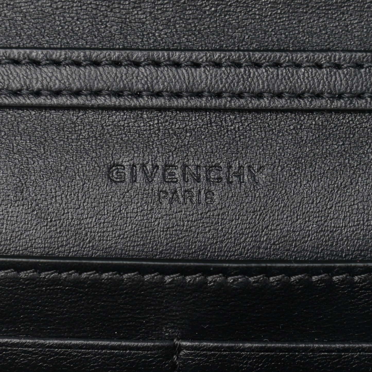 Goatskin Quilted GV3 Chain Wallet Black