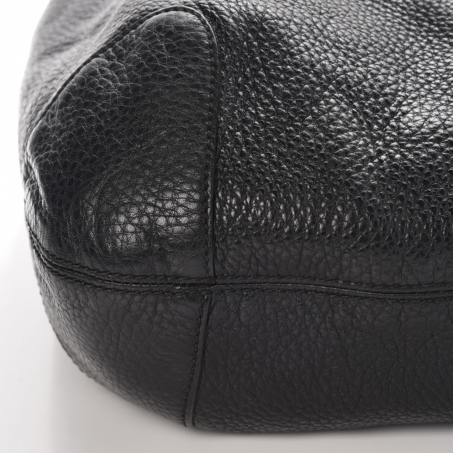 Pebbled Calfskin Medium Soho Chain Hobo Black