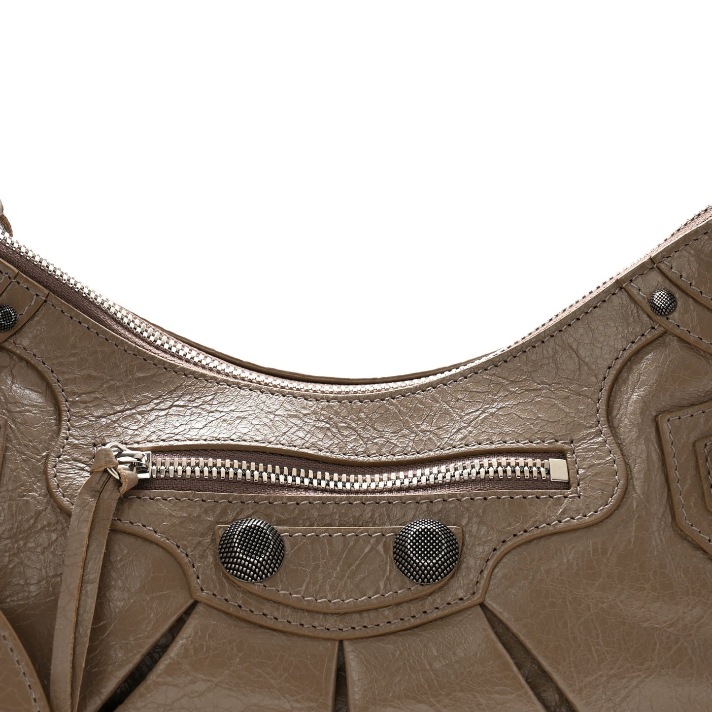 Agneau Arena Small Le Cagole Shoulder Bag Mink Grey