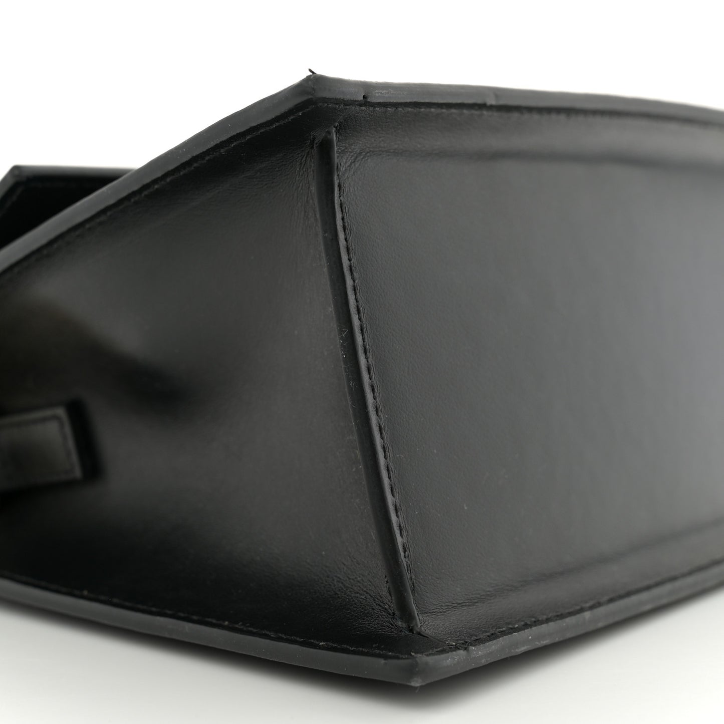 Smooth Calfskin Le Grand Chiquito Black
