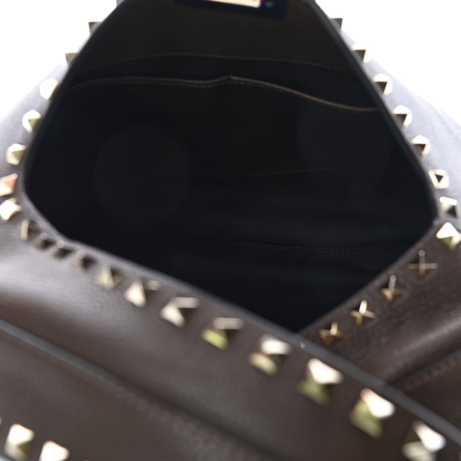 Valentino Garavani Grained Calfskin Large Rockstud Hobo Deep Taupe 4 of 4