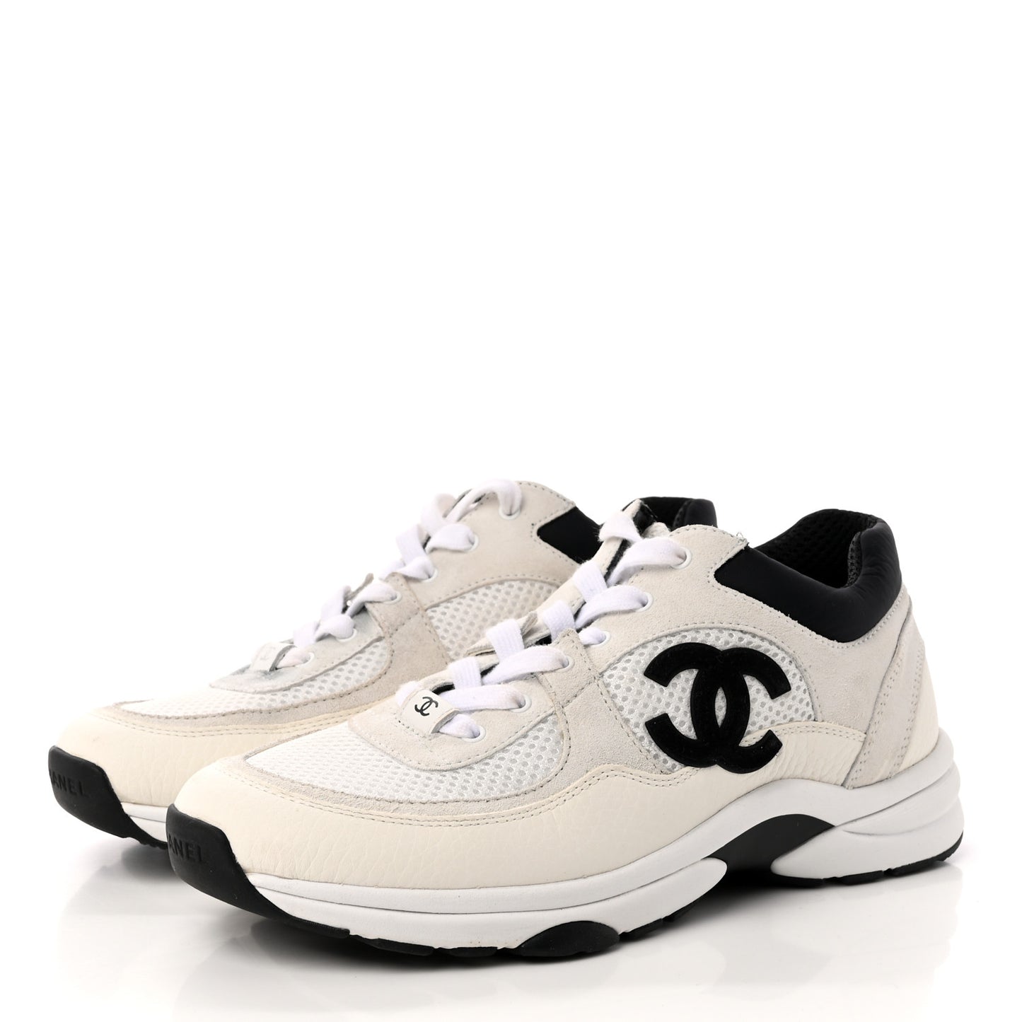 Mesh Suede Calfskin Grained Calfskin Womens CC Sneakers 39 White Black
