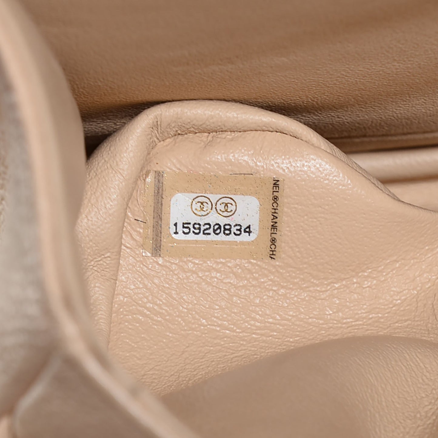 Caviar Quilted Jumbo Double Flap Beige Clair