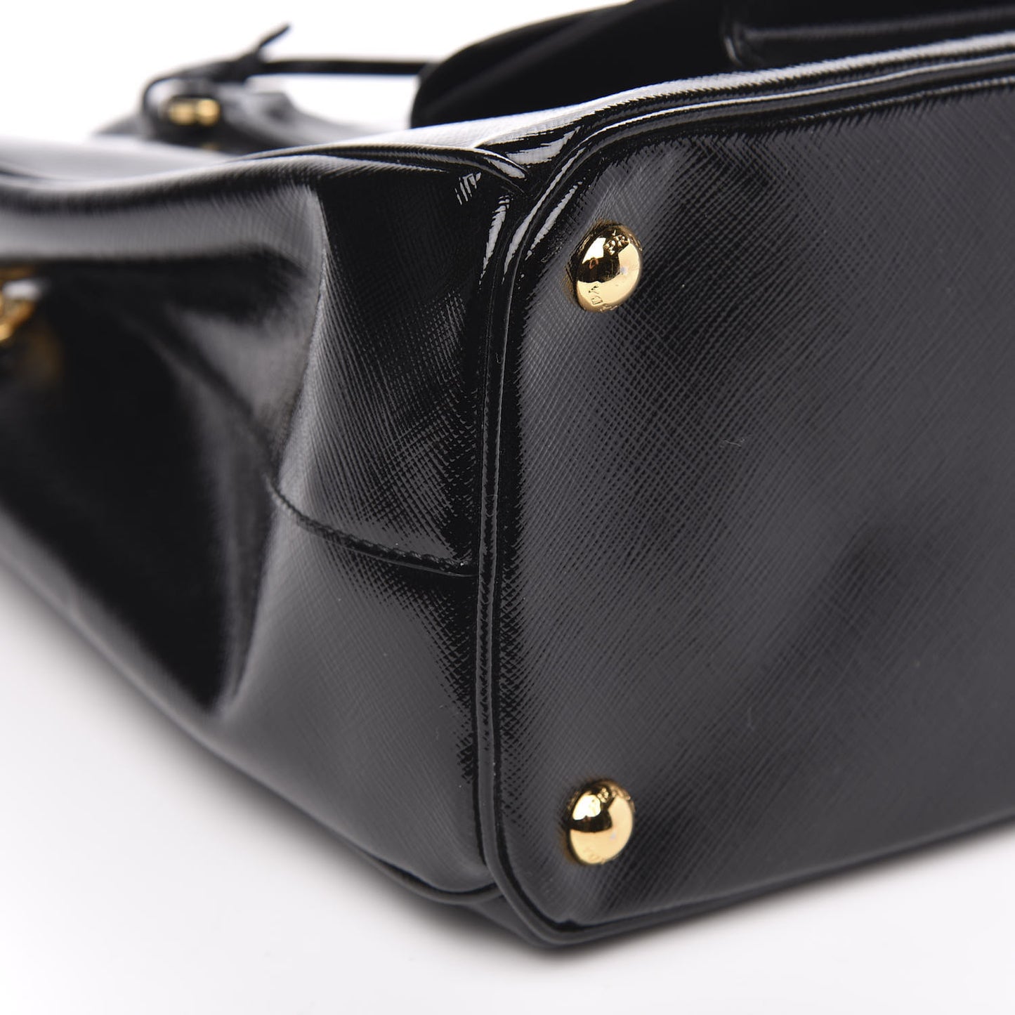 Saffiano Vernice Galleria Front Pocket Tote Black