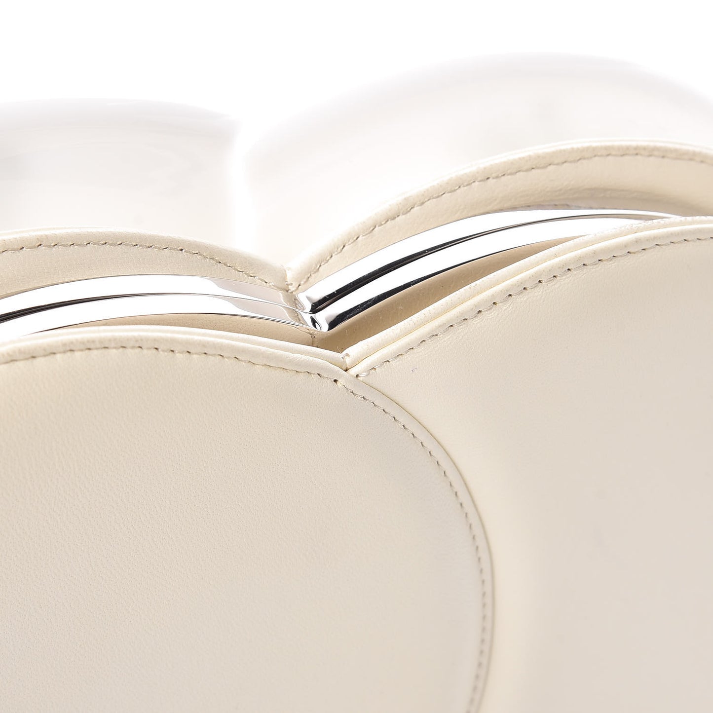 Plexiglass Brasserie Gabrielle Plates Minaudiere White