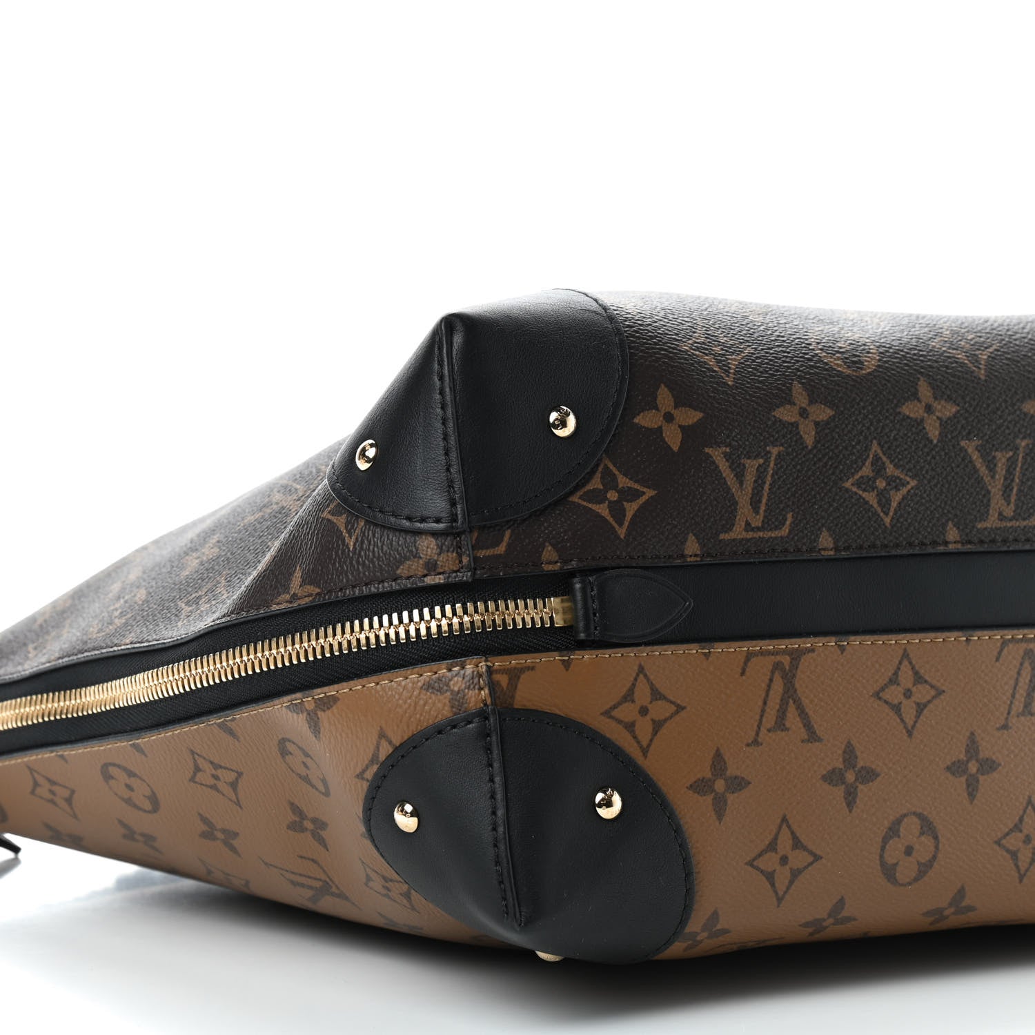 Louis Vuitton Reverse Monogram Triangle Softy 6 of 9