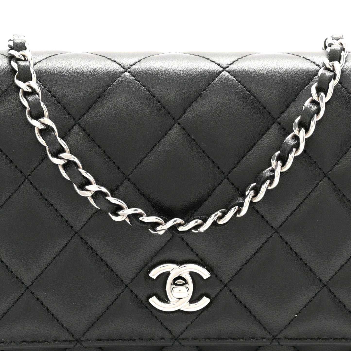 Lambskin Quilted CC Turnlock Wallet On Chain WOC Black