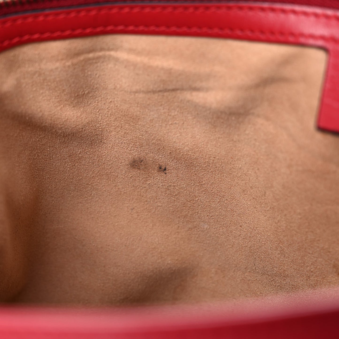 Calfskin Matelasse Large GG Marmont Shoulder Bag Hibiscus Red